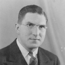 Romeo High School teacher, George Tapley, elected as presidenct of Avon Pho